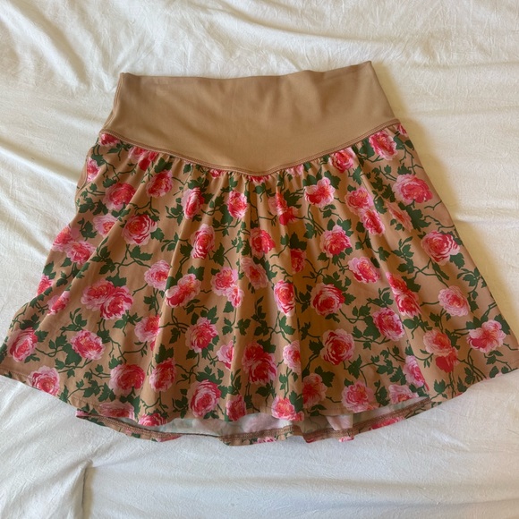 Aerie | Offline Floral Tan Tennis Skort - M - Picture 1 of 4